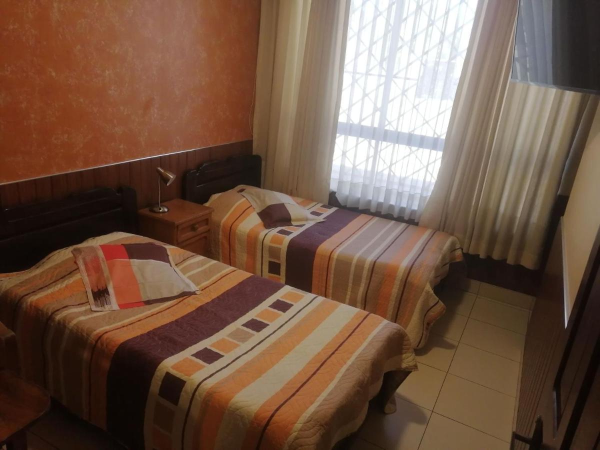 Mitru Express Tupiza Hotel Bagian luar foto